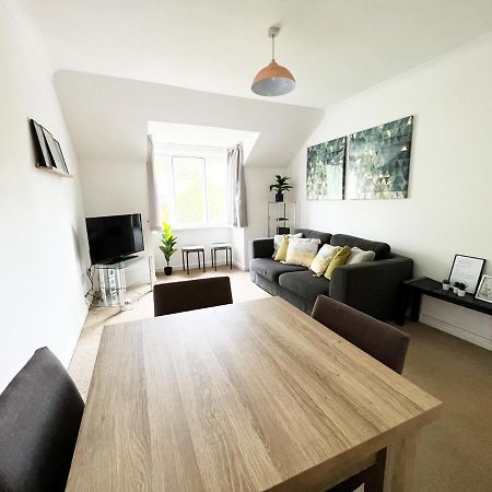 Gracenote Properties Hemel Hempstead - Serviced Apartment With Free Parking Bagian luar foto
