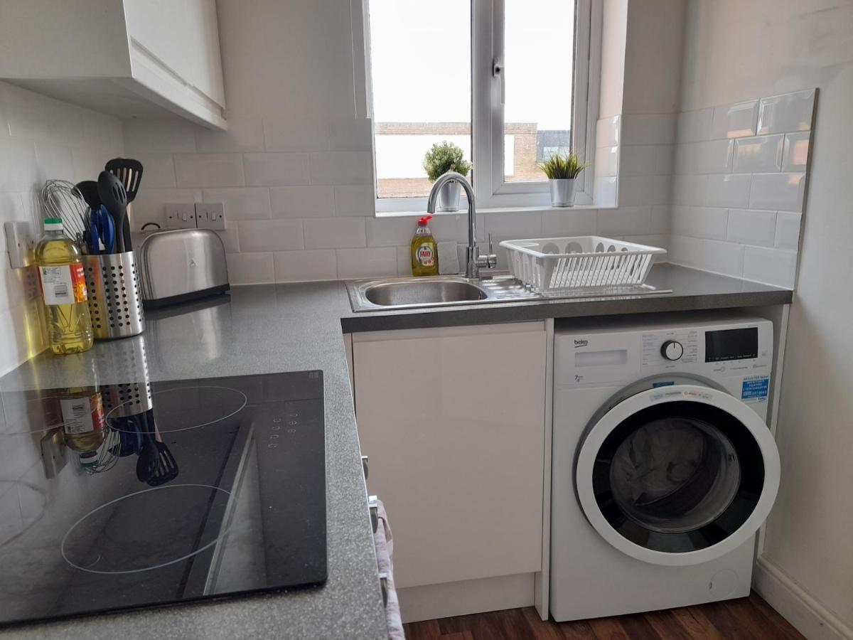 Gracenote Properties Hemel Hempstead - Serviced Apartment With Free Parking Bagian luar foto
